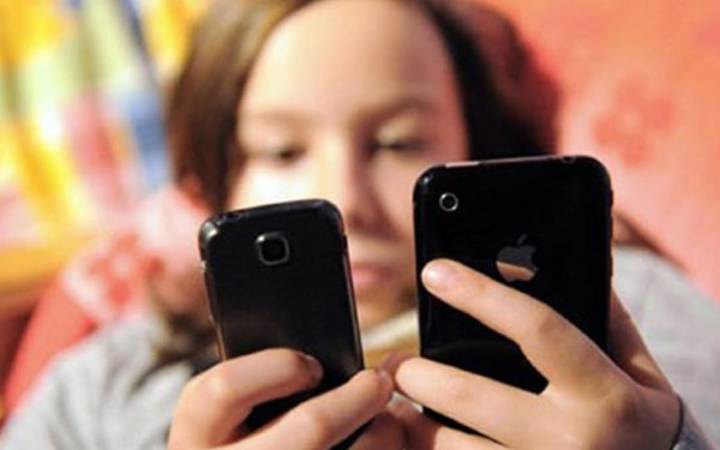 Cómo detectar una adicción al teléfono y recuperar tu salud digital: Esto es lo que puedes hacer
