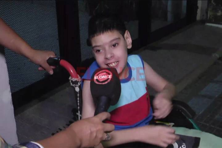 Realizan una nueva venta de empanadas para ayudar a Benjamín