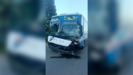 Terrible tragedia: un policía murió luego de chocar de frente con su auto contra un colectivo