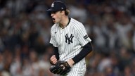 Yankees cumple y elimina a Boston