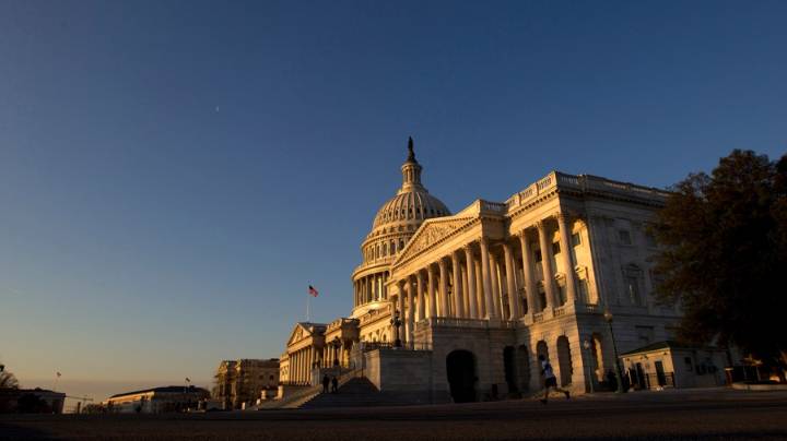 Daylight saving time change not popular among Americans: Survey