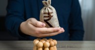 Couples And Money: How To Align Festive Spending and Long