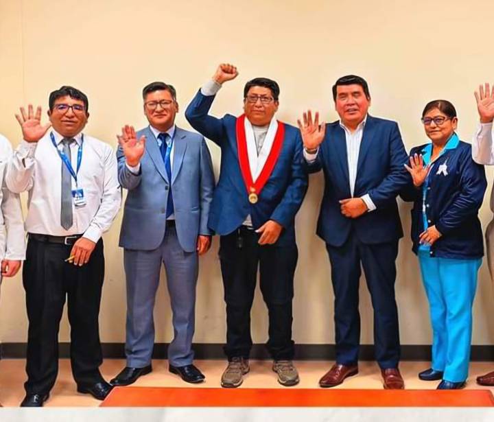 Perú Libre propone convocatoria a referéndum para instalar asamblea constituyente y elaborar nueva Constitución