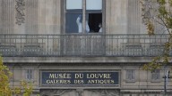 Thieves steal crown jewels in 4 minutes from Louvre Museum in Paris