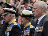 El rey Carlos III inició el proceso formal para retirarle a Andrés sus títulos y honores tras quedar envuelto en el escándalo Epstein