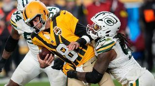 Aaron Rodgers and the Steelers fall short in QB's reunion with Green Bay as Love leads 35