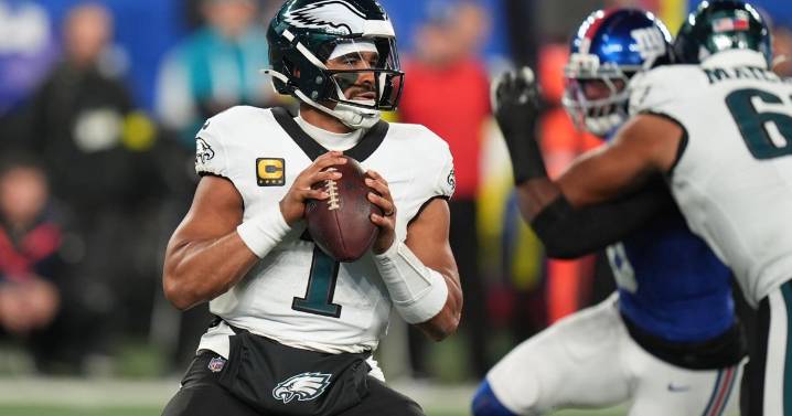 Eagles take an unfamiliar losing streak on the road to face the refreshed Vikings