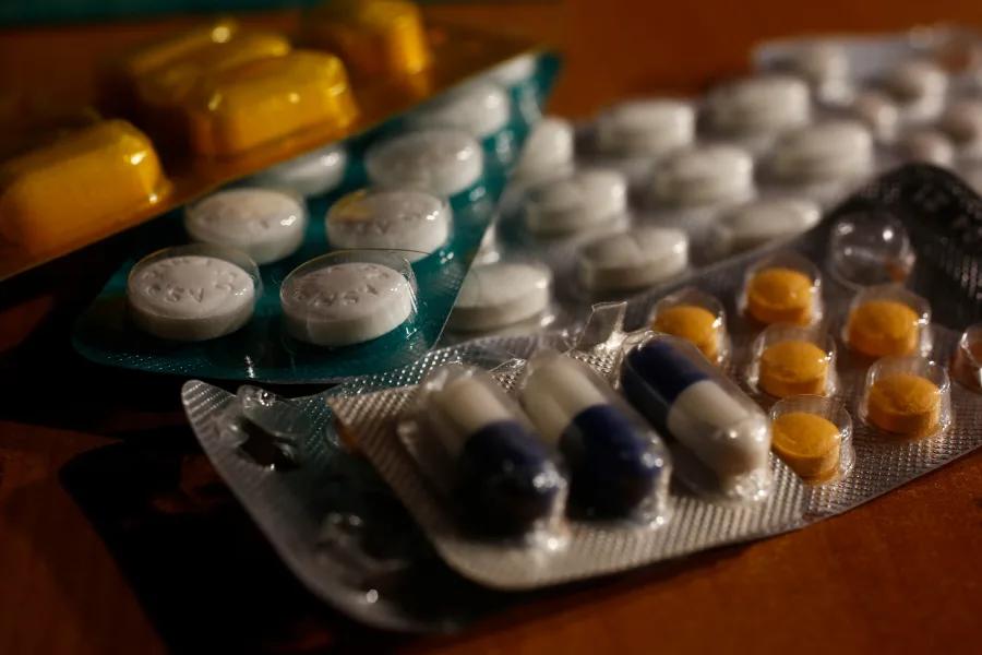 Hasta un 55% de descuento en medicamentos: ¿Cómo acceder al beneficio para usuarios de Fonasa?