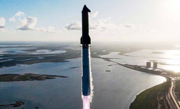 SpaceX lanzó con éxito la undécima prueba de vuelo de Starship