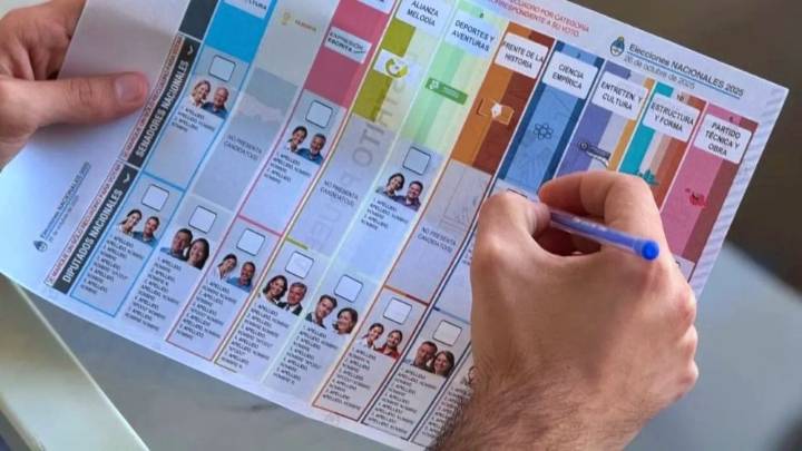 Cuánto costaría reimprimir las boletas de LLA tras la salida de Espert