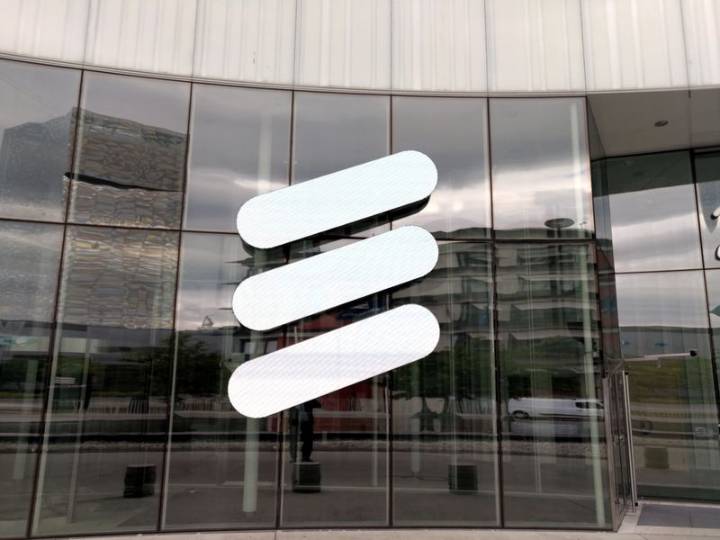 China curbs use of Nokia and Ericsson in telecoms networks, FT reports