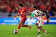 1-1. Ismael Díaz salva los muebles