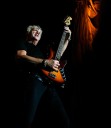 John Lodge, singer and bassist of Moody Blues during classic era, dies at 82