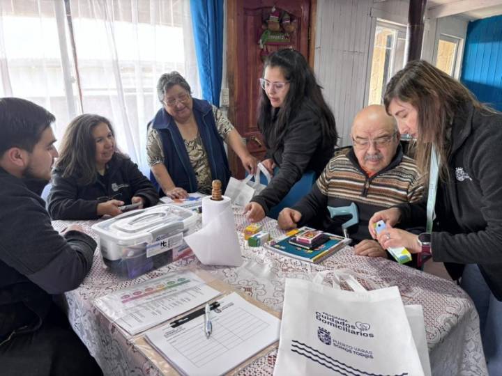 Programa de Cuidados Domiciliarios celebró dos años y se dio inicio al programa municipal de limpiez...