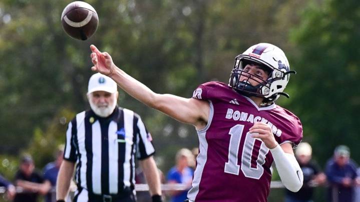 Theo Ball-to-Livs Kuplins connection lifts East Hampton