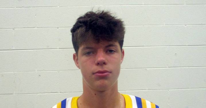 EJ Kuhlman’s late score gives Lyons push past Downers Grove North
