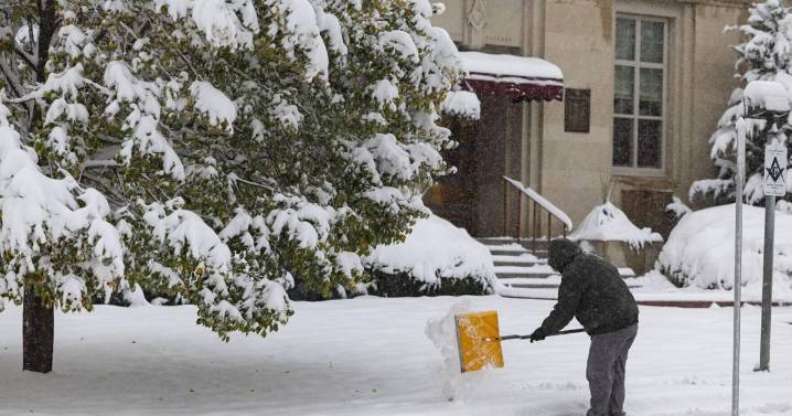 Helena area hammered by early-season snow; some power outages reported