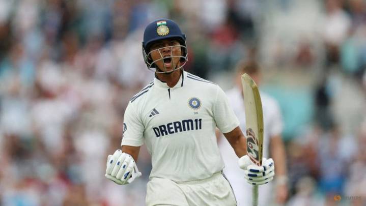 India declare on 518-5 against West Indies