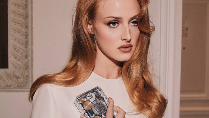 Getting Ready with Anna Van Patten for Balenciaga Spring 2026 [PHOTOS]