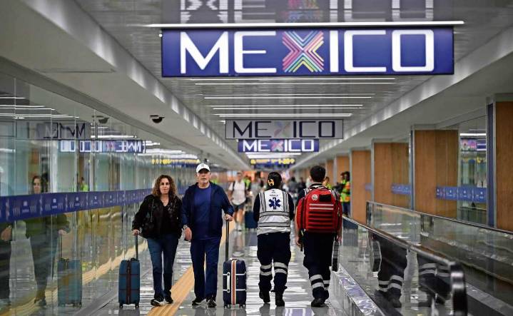 México rechaza restricción de EU a aerolíneas locales