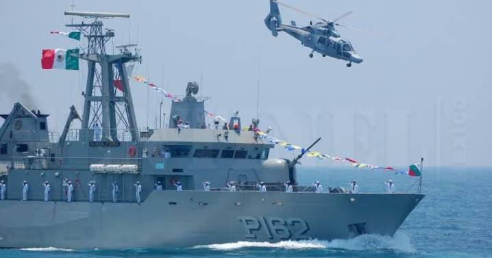 Sheinbaum propone nueva ley para reforzar a la Armada: prevé persecución y abordaje de barcos en altamar