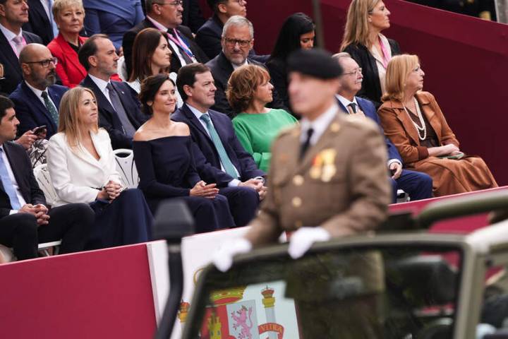 La Fiesta Nacional de 2025: ausencias, gestos políticos y mensajes de unidad en un desfile marcado por la tensión