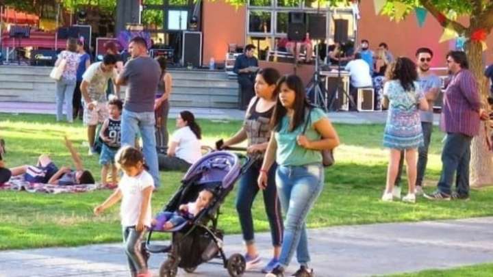 Plan ideal con mamá: feria artesanal y tarde al aire libre este sábado