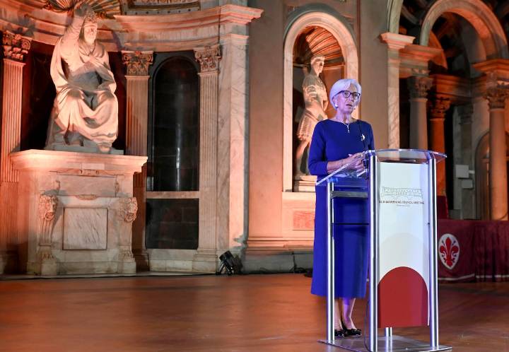 El BCE deja los tipos de interés intactos en el 2% por tercera vez consecutiva