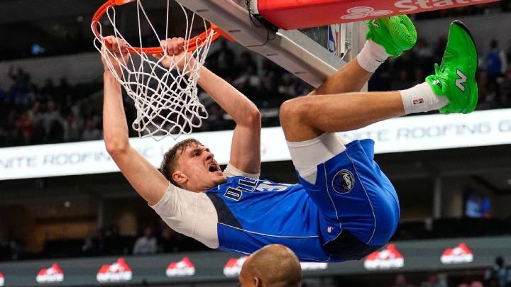 Mavs drop to 0-2 as 'Fire Nico!' chants grow louder in Dallas
