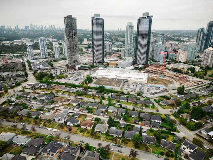 Vancouver's real estate industry concerned about thousands of unsold condos sitting empty