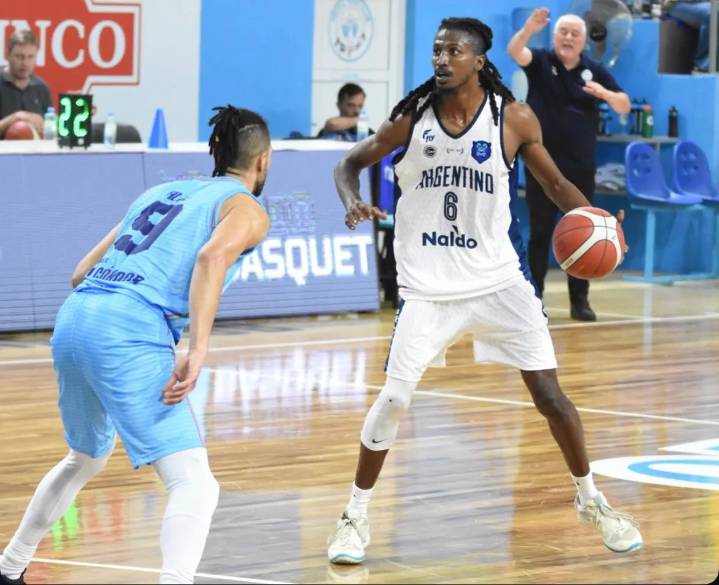 Argentino logra un quiebre monumental ante Oberá