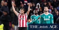 English Premier League recap: Liverpool cop fourth straight loss; Sunderland stun Chelsea; Man United make it three in a row
