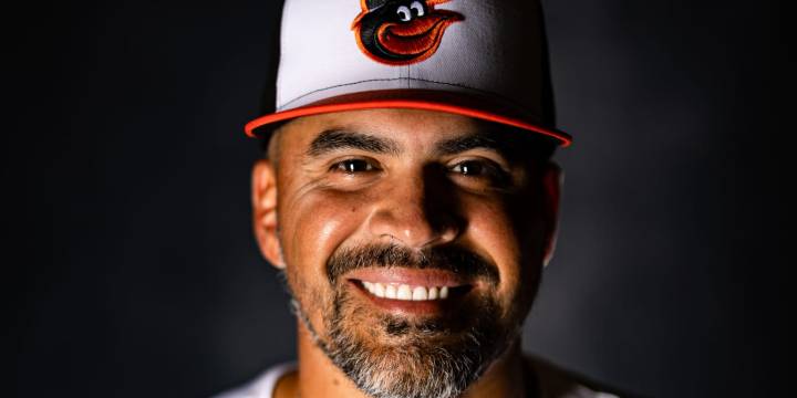 Robinson Chirinos out as Orioles bench coach, per source