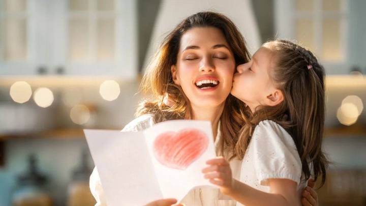 Cuándo es el Día de la Madre en Argentina en este 2025
