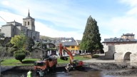 Molinaseca ve como el río Meruelo se transforma en cenagal por la ceniza