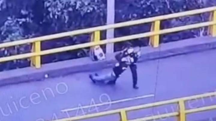 Cámaras del 123 y policías evitaron que saltara al vacío en el deprimido de San Juan