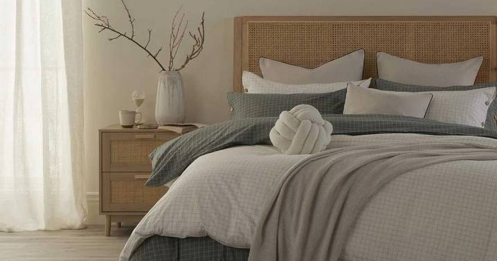 'Subtle but outstanding' Dusk duvet set that is 'soft to touch' gets 50% price slash