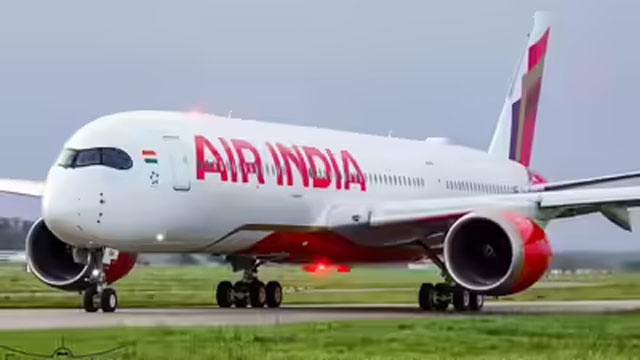 Air India Mumbai–Newark flight returns mid-air over suspected technical issue; both sectors cancel