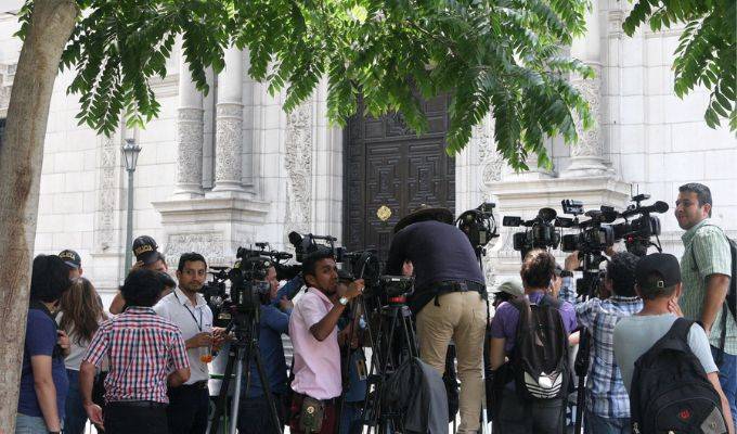 Reporteros sin Fronteras cuestiona actos de amenazas y hostigamiento judicial contra periodistas en Perú