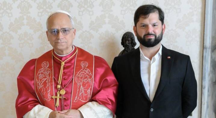 Fotos: Presidente Boric se reúne con el Papa León XIV y aborda temas éticos y sociales globales