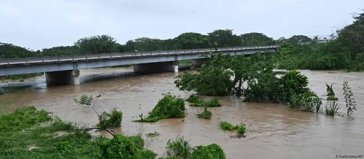 Huracán Melissa golpea Jamaica y se dirige hacia Cuba