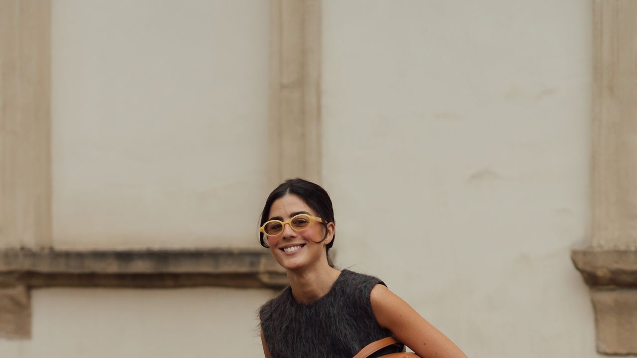 8 Burgundy Outfit Ideas to Try This Autumn/Winter