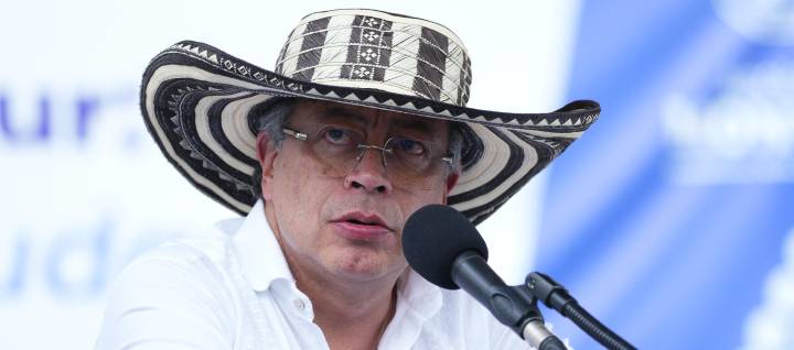 "Nos alegra que esté vivo", Petro sobre colombiano que deportará EE.UU.