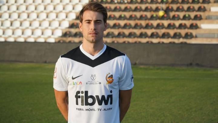 El Constància presenta su camiseta para la Copa del Rey