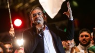 Gustavo Bolívar propuso corregir tarjetones de la consulta con adhesivos