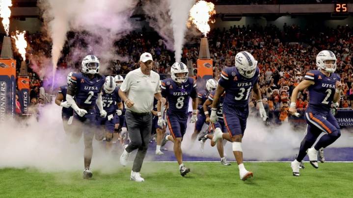 ESPN SportsCenter to broadcast live from UTSA this Thursday