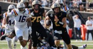 Diego Pavia carves up LSU defense as Vanderbilt pulls off upset over the Tigers