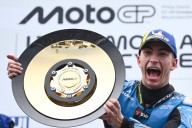 Raúl Fernández se estrena en MotoGP con una victoria en el GP de Australia