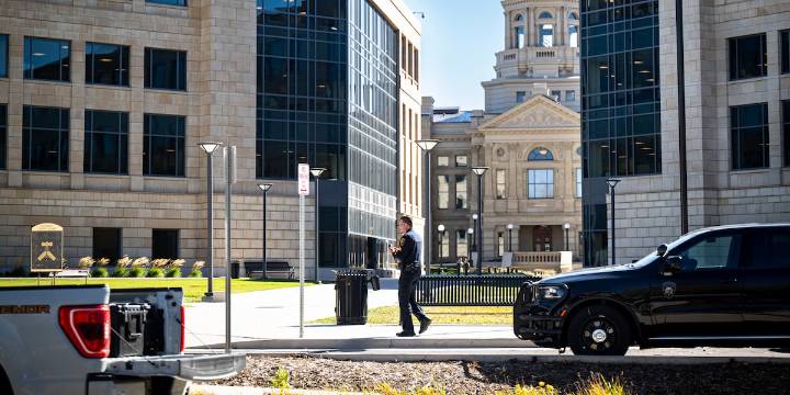 Suspected explosive device prompts Wyoming Capitol evacuation