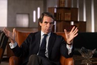 Aznar no ve factible una "moción de censura para convocar elecciones" y rechaza pactar con Puigdemont: "En ningún caso"